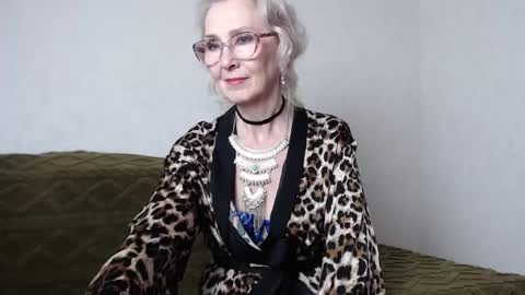 Snapshot of agatha_moore_ chatting on February 9, 2025, 9:58 am Agatha online show from February 9, 2025, 9:58 am
