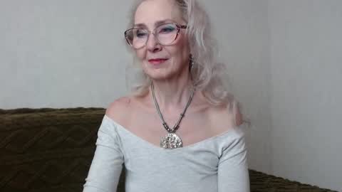 Snapshot of agatha_moore_ chatting on February 10, 2025, 12:18 pm Agatha online show from February 10, 2025, 12:18 pm