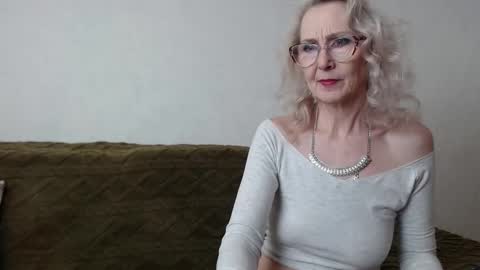 Snapshot of agatha_moore_ chatting on February 24, 2025, 1:10 pm Agatha online show from February 24, 2025, 1:10 pm