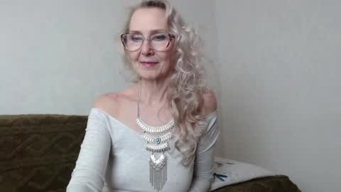 Snapshot of agatha_moore_ chatting on February 24, 2025, 4:26 pm Agatha online show from February 24, 2025, 4:26 pm