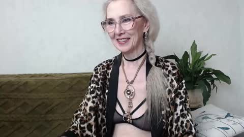 Snapshot of agatha_moore_ chatting on March 7, 2025, 1:40 pm Agatha online show from March 7, 2025, 1:40 pm