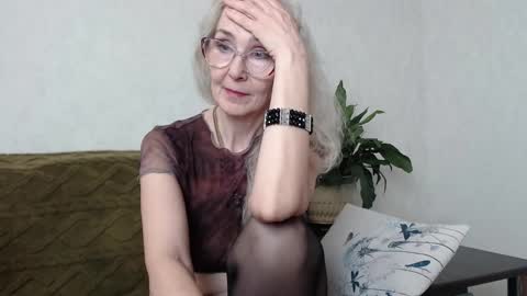 Snapshot of agatha_moore_ chatting on March 7, 2025, 4:44 pm Agatha online show from March 7, 2025, 4:44 pm