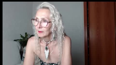Snapshot of agatha_moore_ chatting on September 10, 2025, 3:01 pm Agatha online show from September 10, 2025, 3:01 pm