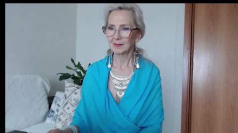 Snapshot of agatha_moore_ chatting on September 16, 2025, 3:29 am Agatha online show from September 16, 2025, 3:29 am
