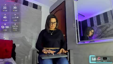 agatha_pleasure online show from November 18, 2025, 12:31 pm