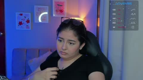 Cat online show from May 9, 2026, 4:50 am