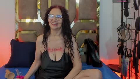 agatha ross online show from June 10, 2026, 11:42 am