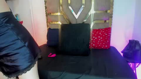 agatha ross online show from July 24, 2026, 11:19 am