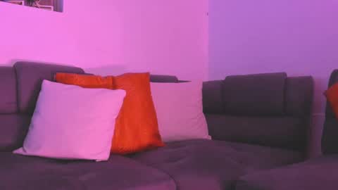 Camila     2 online show from February 9, 2025, 1:22 am