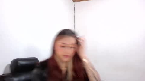 Snapshot of agathamoont chatting on February 26, 2026, 1:54 pm agathamoont online show from February 26, 2026, 1:54 pm