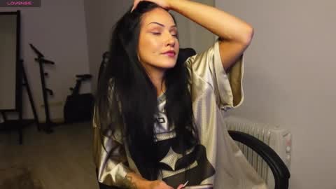 Snapshot of agelina_summer chatting on March 21, 2026, 8:23 pm Agelina Lilly Laura online show from March 21, 2026, 8:23 pm