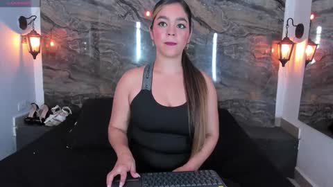 Snapshot of agnes_02 chatting on September 28, 2025, 12:10 pm agnes_02 online show from September 28, 2025, 12:10 pm