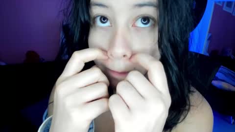Snapshot of agnes_21 chatting on October 2, 2025, 1:51 pm  ines  online show from October 2, 2025, 1:51 pm