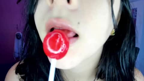 Snapshot of agnes_21 chatting on October 9, 2025, 2:48 pm  ines  online show from October 9, 2025, 2:48 pm