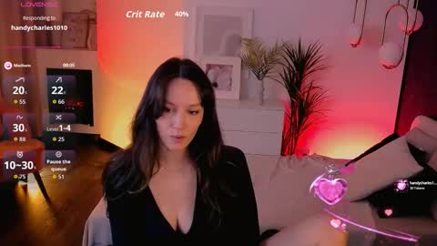 Snapshot of agnes_sky chatting on October 2, 2025, 8:32 am Agnes online show from October 2, 2025, 8:32 am