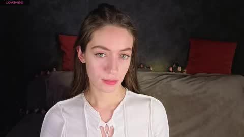 agnes wells online show from December 19, 2025, 9:16 am