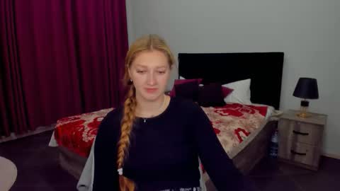 Snapshot of agnesarden chatting on October 17, 2025, 5:48 pm AgnesArden online show from October 17, 2025, 5:48 pm