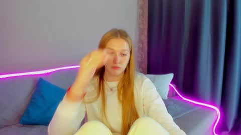 Snapshot of agnesarden chatting on October 24, 2025, 6:48 pm AgnesArden online show from October 24, 2025, 6:48 pm