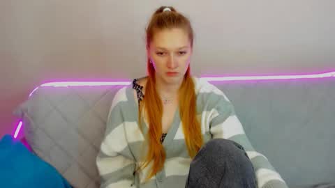 Snapshot of agnesarden chatting on October 27, 2025, 12:20 pm AgnesArden online show from October 27, 2025, 12:20 pm