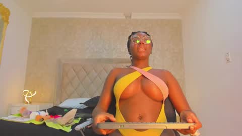 Agnes Bailey online show from February 4, 2025, 12:19 am