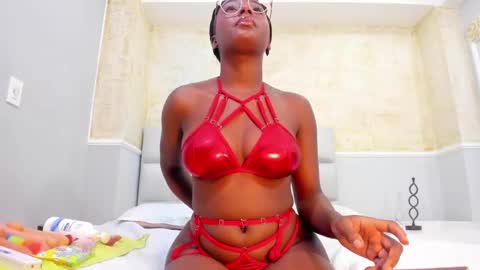Agnes Bailey online show from February 14, 2025, 6:40 pm