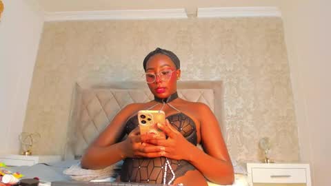 Agnes Bailey online show from February 24, 2025, 6:04 pm