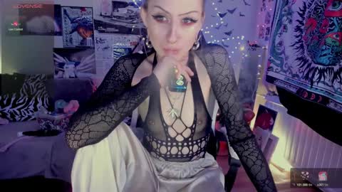 Evexxxx EX KKKRARE  online show from January 26, 2025, 3:38 am
