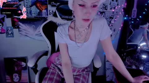 Evexxxx EX KKKRARE  online show from March 9, 2025, 11:25 pm