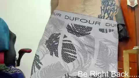 Snapshot of aguslover chatting on October 18, 2025, 5:25 pm Agustin online show from October 18, 2025, 5:25 pm