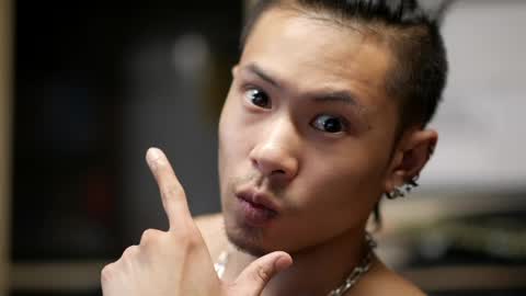 ah_ha online show from April 5, 2026, 8:00 am