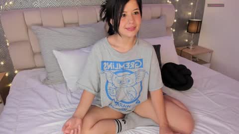 Snapshot of ah_mara chatting on January 14, 2025, 2:32 pm Ahmara online show from January 14, 2025, 2:32 pm