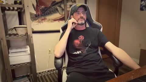 AhShucks online show from May 1, 2026, 4:06 am