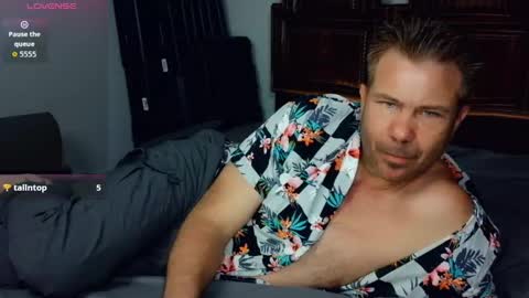 Snapshot of ahardman10 chatting on April 7, 2026, 11:15 pm Blue Eyed Handsome Man online show from April 7, 2026, 11:15 pm