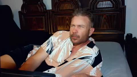 Snapshot of ahardman10 chatting on April 12, 2026, 11:32 pm Blue Eyed Handsome Man online show from April 12, 2026, 11:32 pm