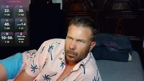 Snapshot of ahardman10 chatting on April 13, 2026, 11:21 pm Blue Eyed Handsome Man online show from April 13, 2026, 11:21 pm