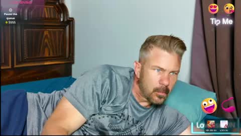 Snapshot of ahardman10 chatting on May 8, 2026, 5:07 pm Blue Eyed Handsome Man online show from May 8, 2026, 5:07 pm