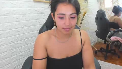 Snapshot of ahisha09 chatting on December 15, 2024, 6:48 pm Ahisha online show from December 15, 2024, 6:48 pm