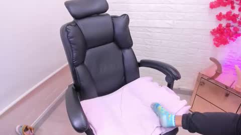 Ahisha online show from February 15, 2026, 3:09 pm