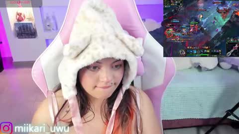 Snapshot of ahri_elderwood chatting on February 13, 2025, 10:12 am Ahri help me get to 100 online show from February 13, 2025, 10:12 am