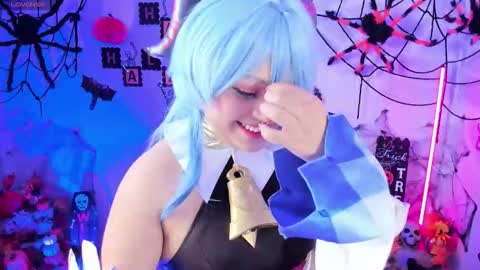 Snapshot of ahri_elderwood chatting on October 31, 2025, 5:25 pm Ahri help me get to 100 online show from October 31, 2025, 5:25 pm