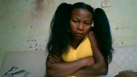 AichaDominix online show from August 5, 2026, 10:33 pm