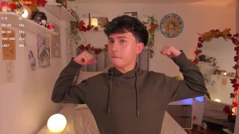 Snapshot of aidan_hale chatting on October 13, 2025, 10:10 pm A H online show from October 13, 2025, 10:10 pm