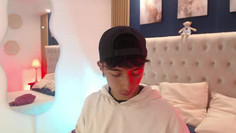 Snapshot of aiden_rivers_ chatting on March 31, 2026, 12:49 pm Aiden online show from March 31, 2026, 12:49 pm