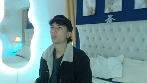 Snapshot of aiden_rivers_ chatting on April 1, 2026, 12:39 pm Aiden online show from April 1, 2026, 12:39 pm