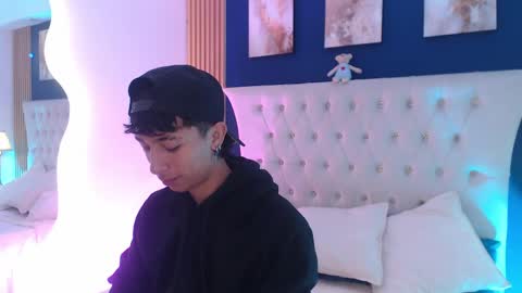 Snapshot of aiden_rivers_ chatting on April 3, 2026, 12:47 pm Aiden online show from April 3, 2026, 12:47 pm