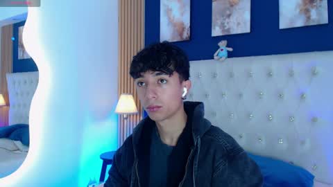 Aiden online show from April 22, 2026, 12:50 pm
