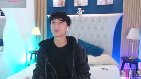 Aiden online show from June 17, 2026, 1:12 pm