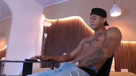 Aiden online show from September 28, 2025, 1:16 pm