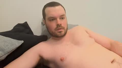 Snapshot of aiden_strokes chatting on June 18, 2026, 6:01 pm Aiden Strokes online show from June 18, 2026, 6:01 pm