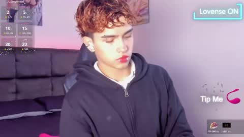 Aiden  online show from September 30, 2025, 12:10 pm